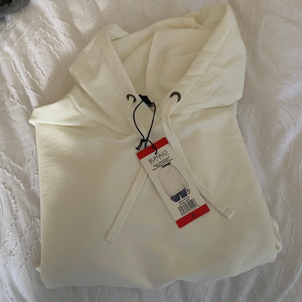 White M hoodie